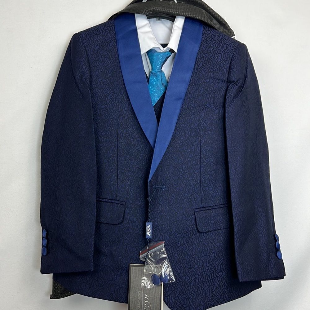 Wqi.Han navy brocade blue 5 piece tuxedo size 6 NWT